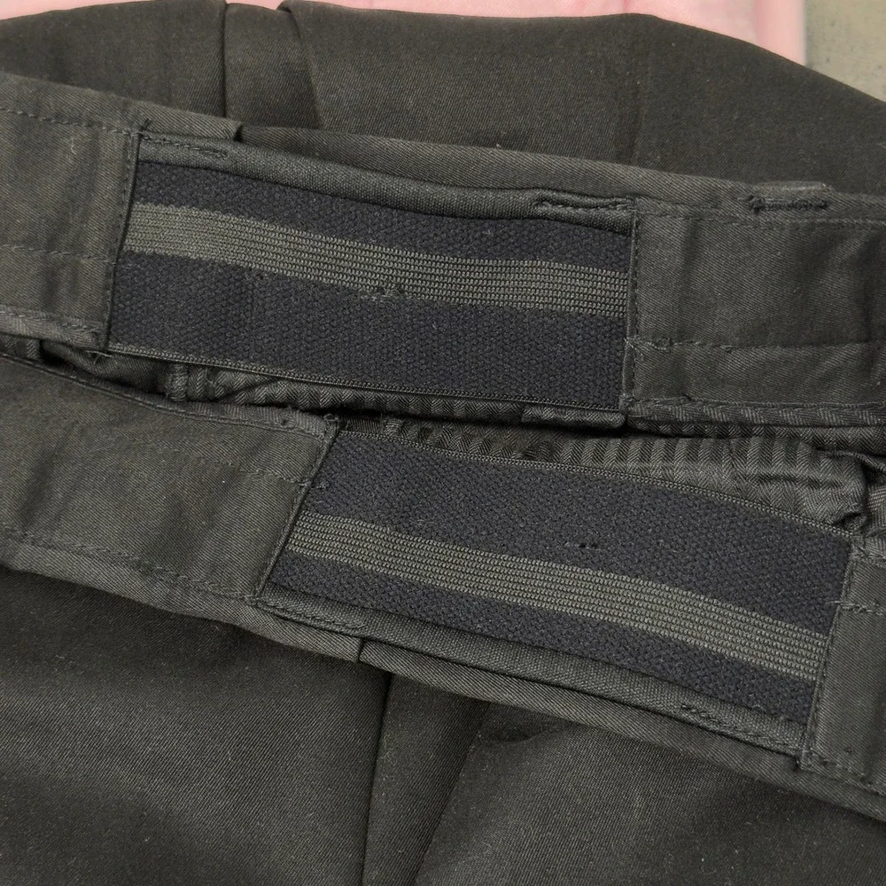 Roundtree & Yorke Mens Black Pleated Easy Care Shorts Size 38 Elastic Waistband
